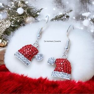 🎅🏻 Festive Christmas Santa Hat Dangle Earrings​